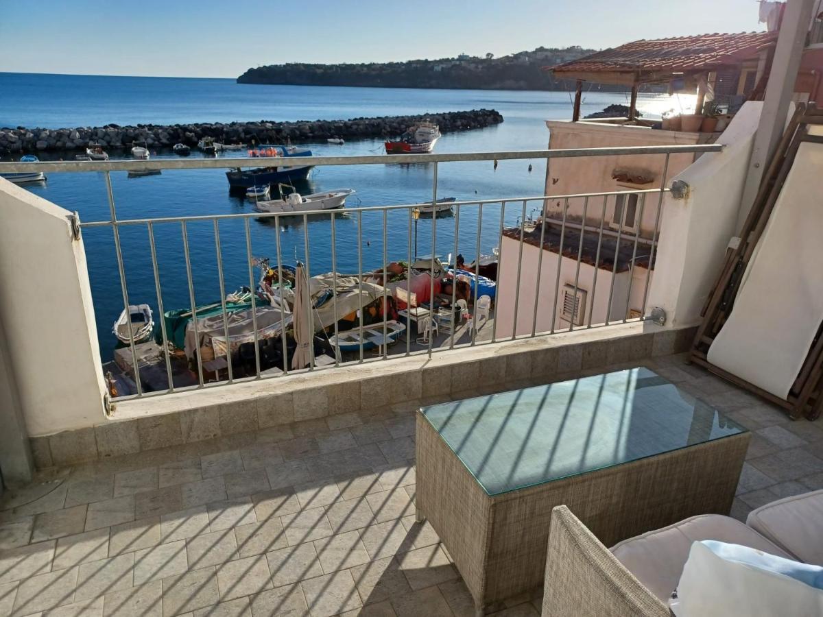 Apartament La Terrazza Di Maria Procida Zewnętrze zdjęcie