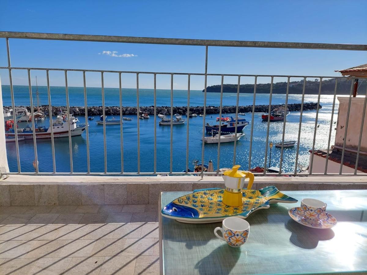 Apartament La Terrazza Di Maria Procida Zewnętrze zdjęcie